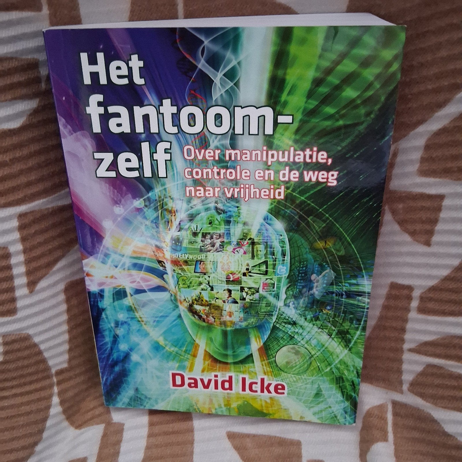 David Icke - Het fantoomzelf, Achtergrond en Informatie, Spiritualiteit algemeen, Ophalen of Verzenden, Zo goed als nieuw