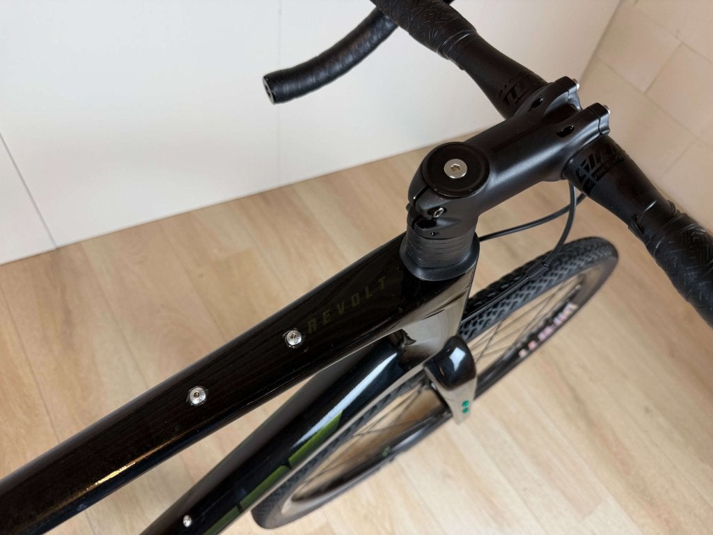 Giant Revolt Advanced 2 - GRX - Maat M/L - Gravelbike, Fietsen en Brommers, Niet ingevuld, 28 inch, Carbon, Info@velostudio.nl