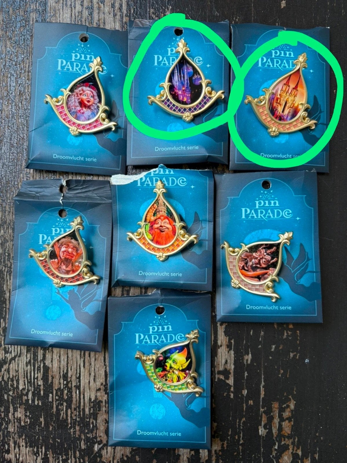 Gezocht: Efteling Twee Droomvlucht pins, Verzamelen, Ophalen of Verzenden, Nieuw, Button of Speldje