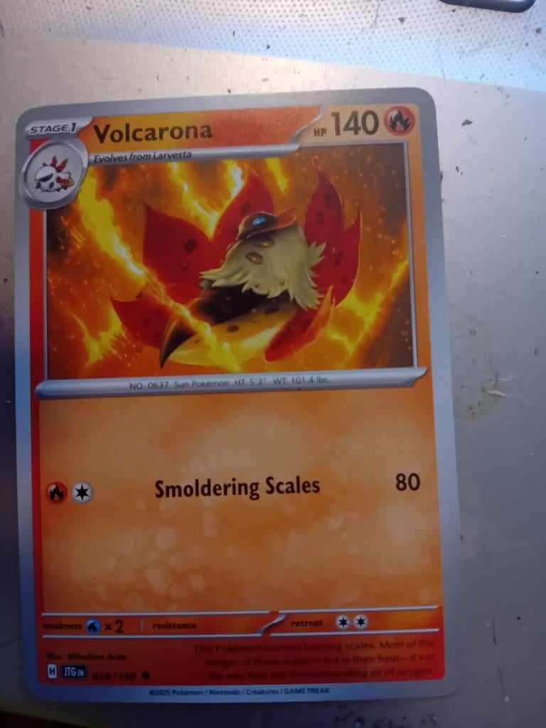 Pokémon Kaart Volcarona HP 140 - Zo goed als nieuw, Ophalen of Verzenden, Zo goed als nieuw, Losse kaart, Foil