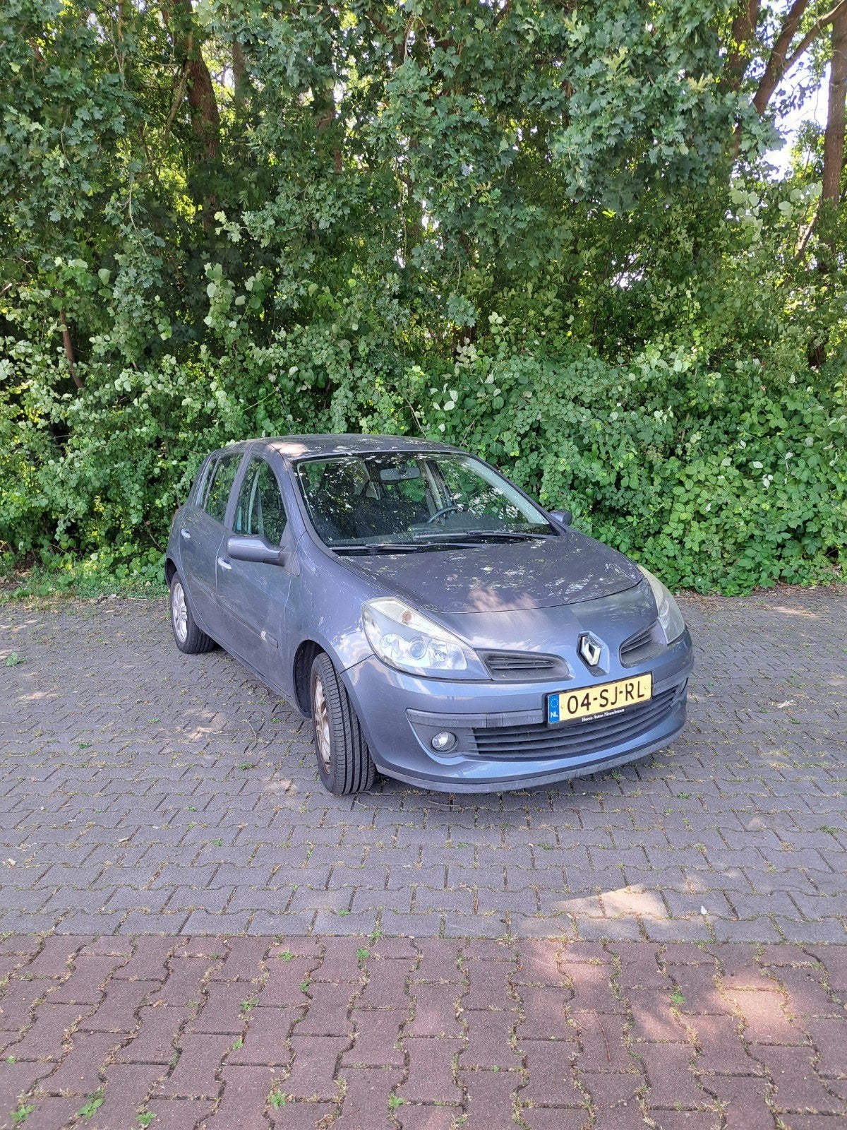 Renault Clio 1.4 16V 72KW 5-DRS E4 2006 Blauw, Auto's, Voorwielaandrijving, 4 cilinders, Blauw, 1200 kg