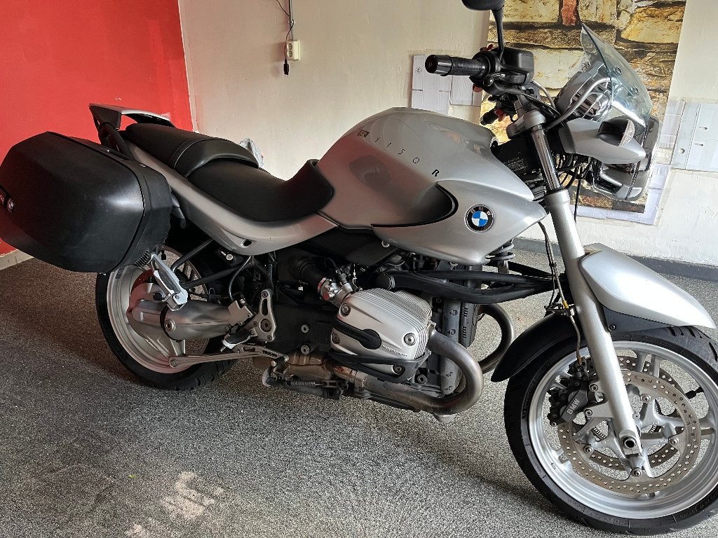 BMW R1150R bj2003 BMW dealer onderhouden, 1150 cc, 2 cilinders, Cardan-aandrijving, Motorrijbewijs A