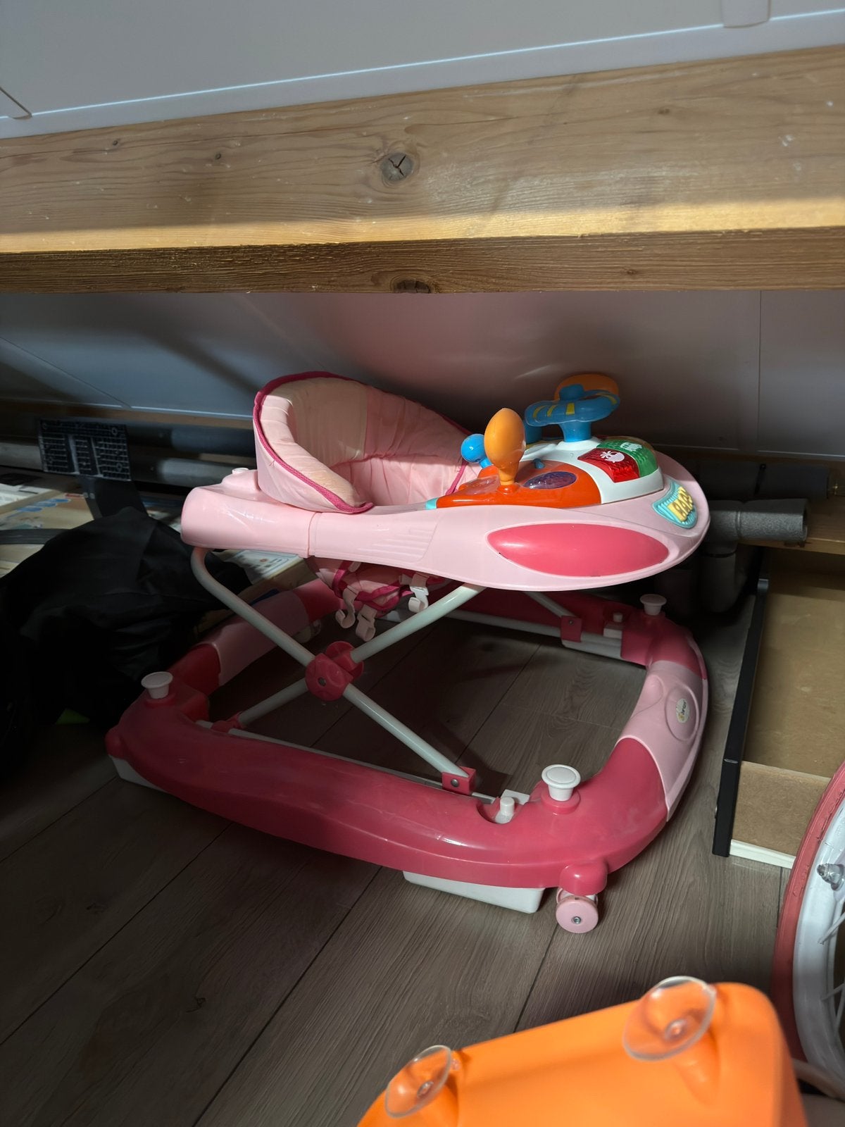 Roze loopstoel & wip, Ophalen, Gebruikt