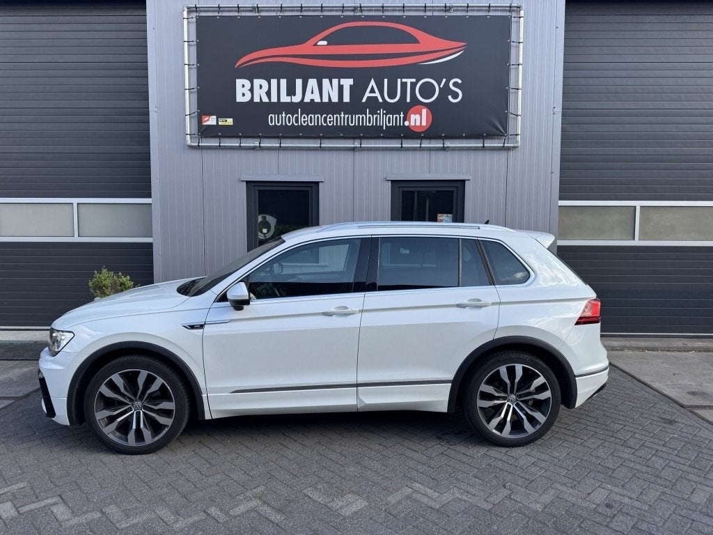 Volkswagen Tiguan 1.4 TSI R-Line Origineel Nederlads Nap, Auto's, Voorwielaandrijving, 125 pk, Gebruikt, Euro 6