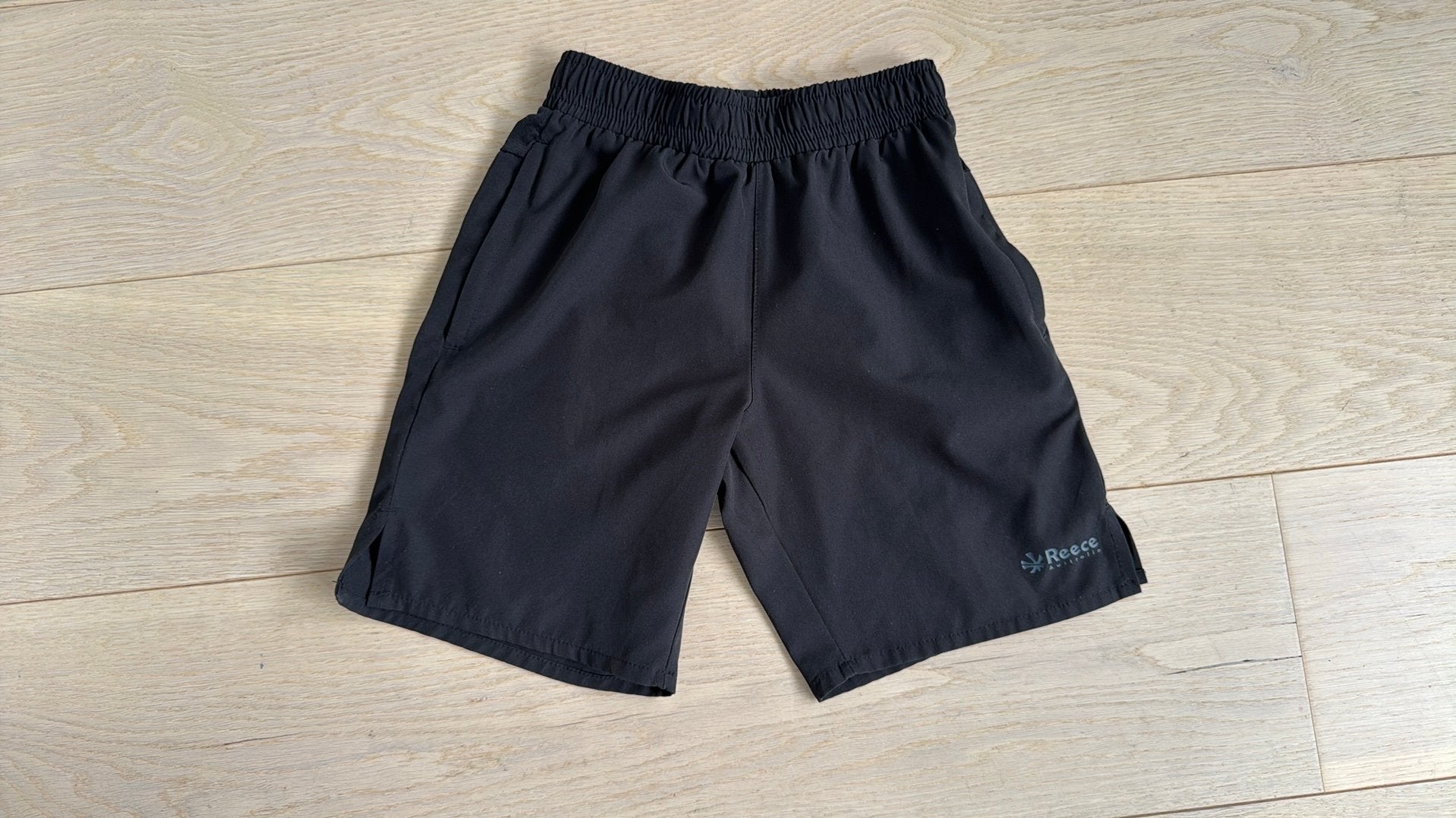 Reece hockeybroekje maat 128, Ophalen of Verzenden, Zo goed als nieuw, Jongen, Sport- of Zwemkleding