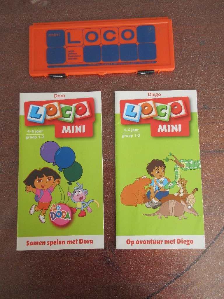 Loco Mini : doos + 2 boekjes Dora en Diego, Ophalen of Verzenden, Gebruikt, Puzzelen