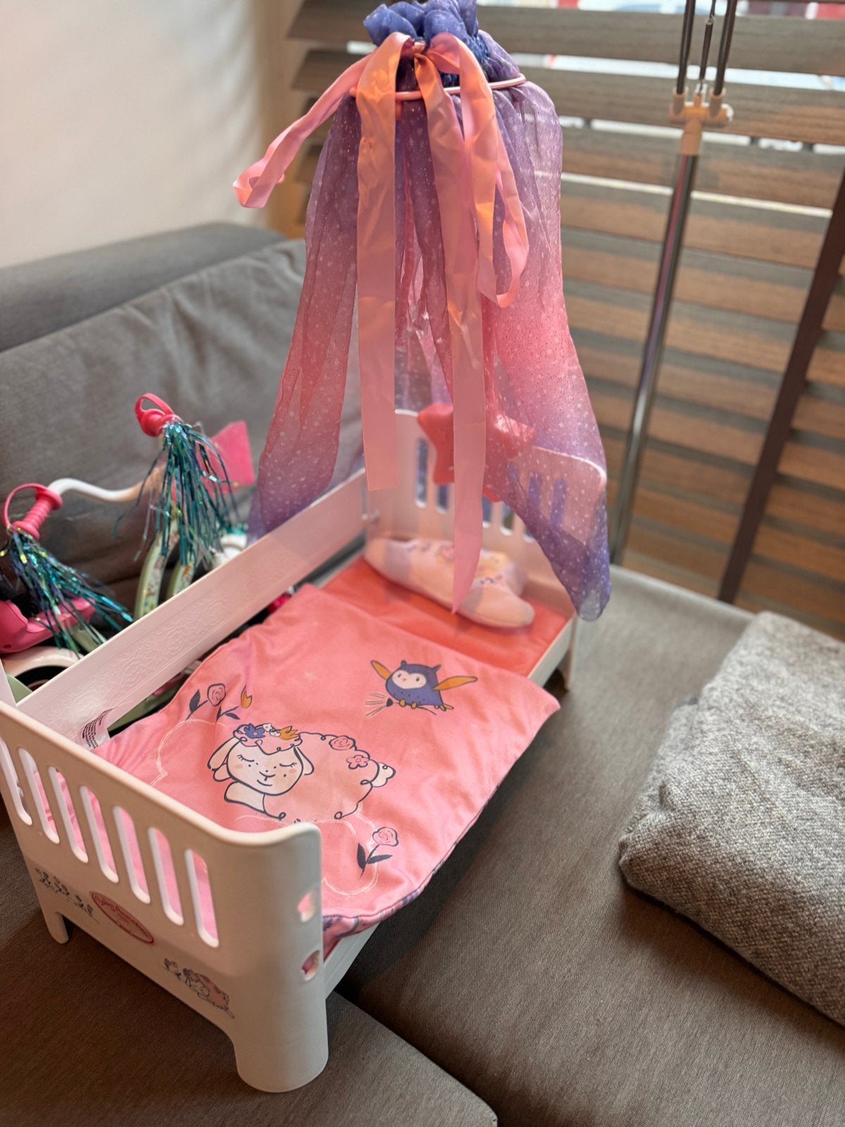 Baby Born bedje, fiets en stoel - complete set, Kinderen en Baby's, Ophalen of Verzenden, Gebruikt, Babypop