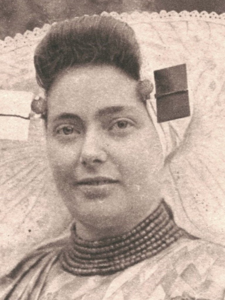 700434	Zuid Beveland	Klederdracht Nette kaart onbeschreven, Ophalen of Verzenden, 1920 tot 1940, Ongelopen, Zeeland