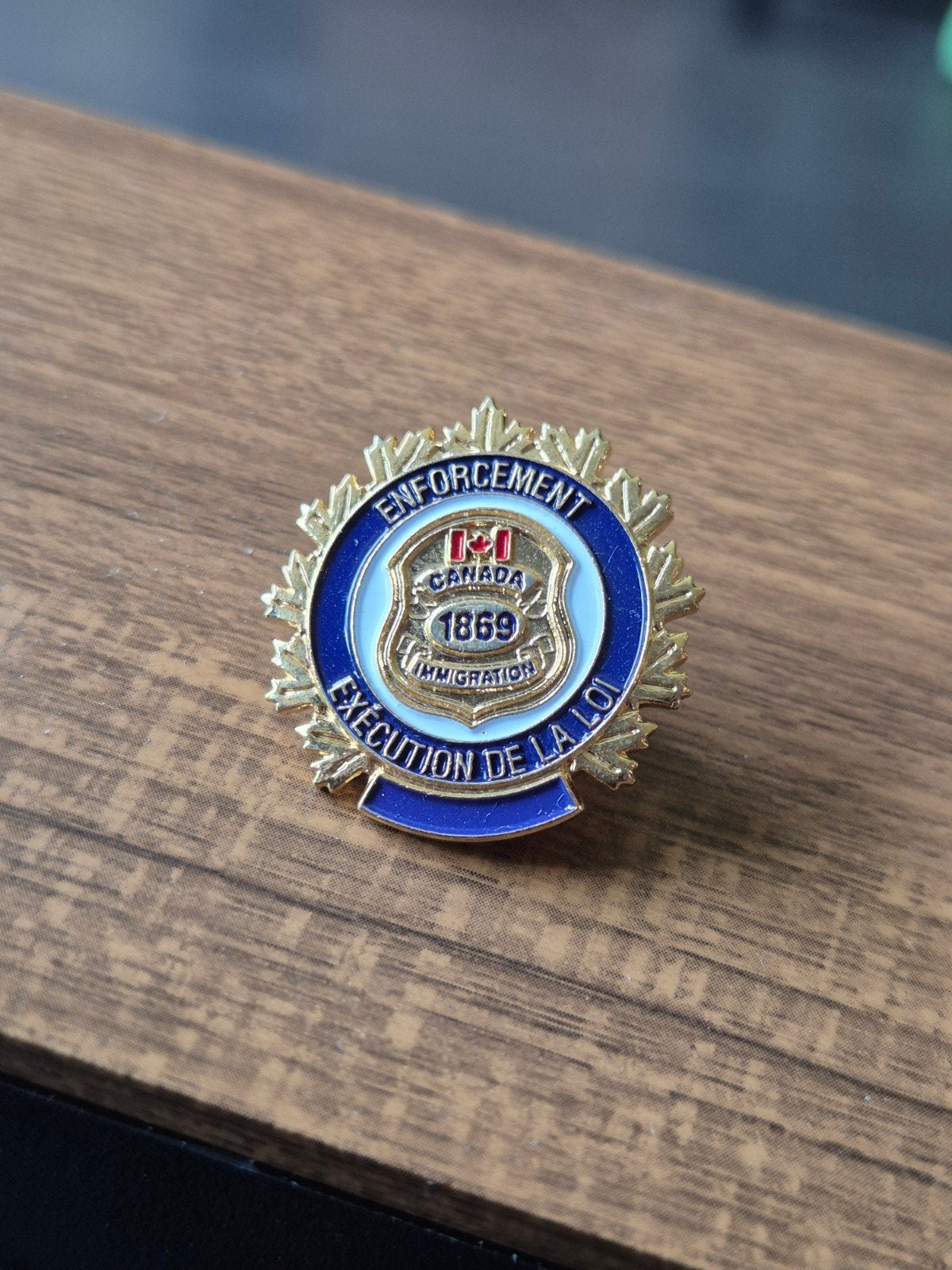 ​Vintage Canada Immigration Enforcement Pin Herdenkingsspeld, Verzamelen, Speldjes, Pins en Buttons, Ophalen of Verzenden, Speldje of Pin