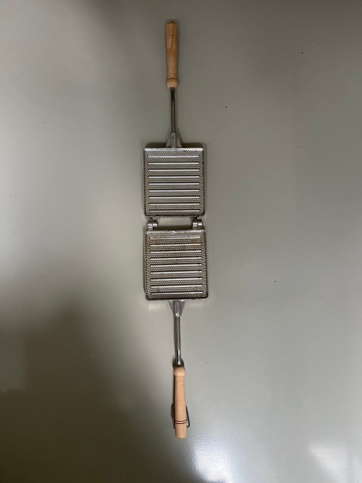 Vintage Tosti-ijzer voor boven open vuur - Made in Italy, Huis en Inrichting, Keuken | Keukenbenodigdheden, Ophalen, Overige typen