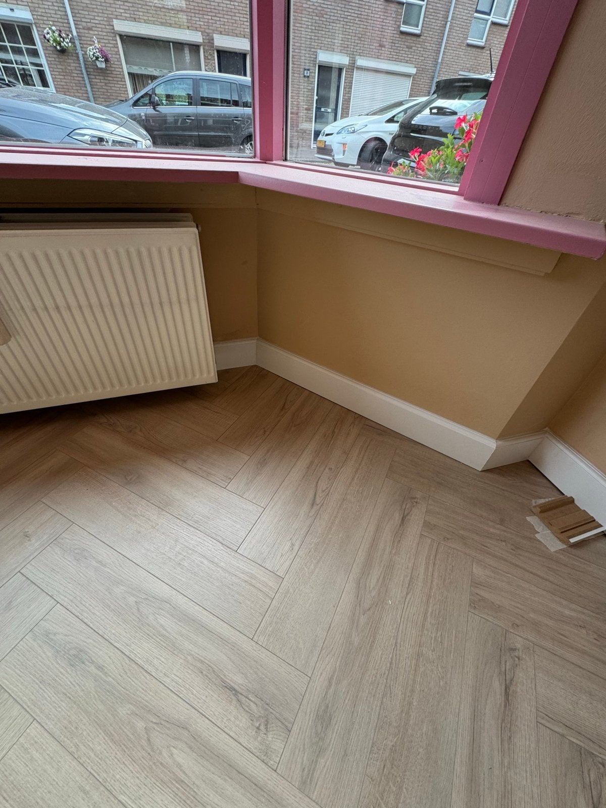 Lichtbruin laminaat in visgraatpatroon, Diensten en Vakmensen, Aannemers