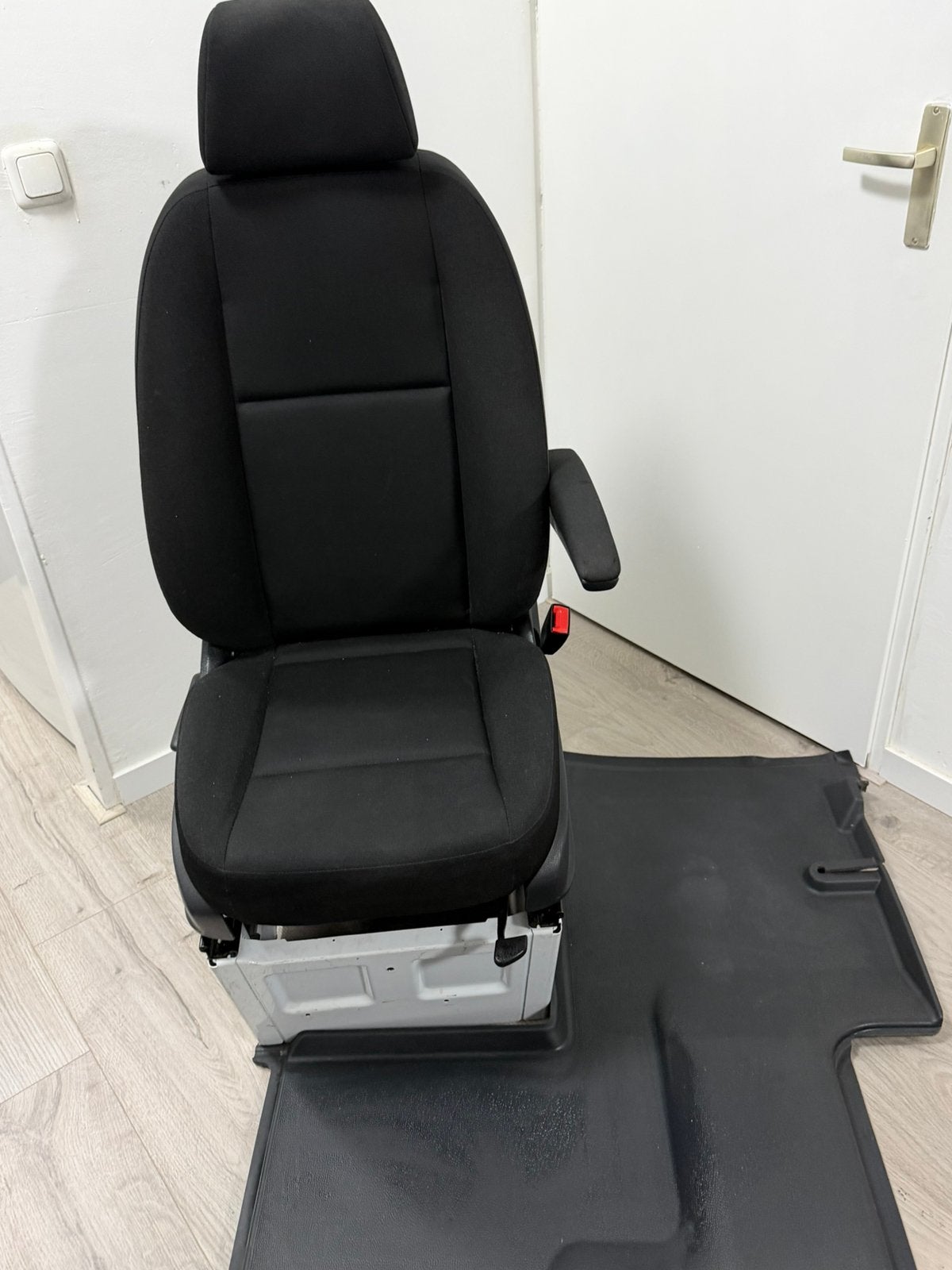 Nette bijrijdersstoel voor mercedes sprinter 907/910 zwart, Auto-onderdelen, Ophalen of Verzenden, Gebruikt, Mercedes-Benz