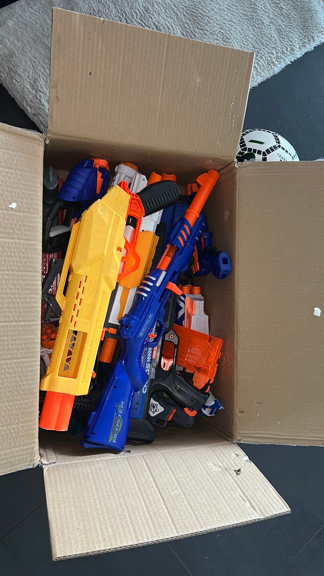 Nerf pistolen doos vol!!, Ophalen of Verzenden, Zo goed als nieuw