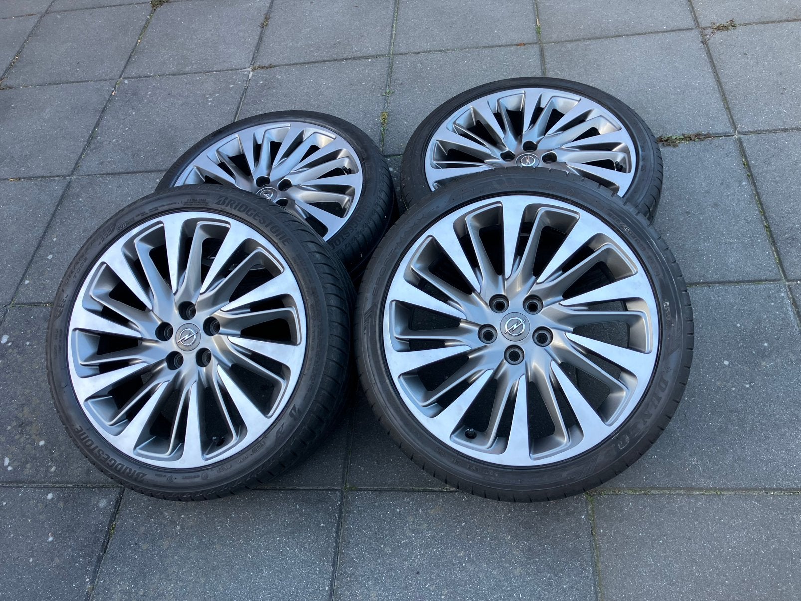 18 19 inch Opel Astra K J velgen banden 5x105, Ophalen, 18 inch, Band(en), Personenwagen