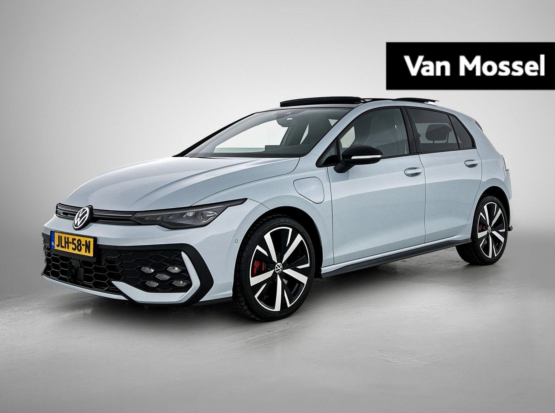 Volkswagen Golf 1.5 eHybrid GTE 272 PK | SoH 100% | Automaat, 12 maanden, Stof, 4 cilinders, 26 kWh