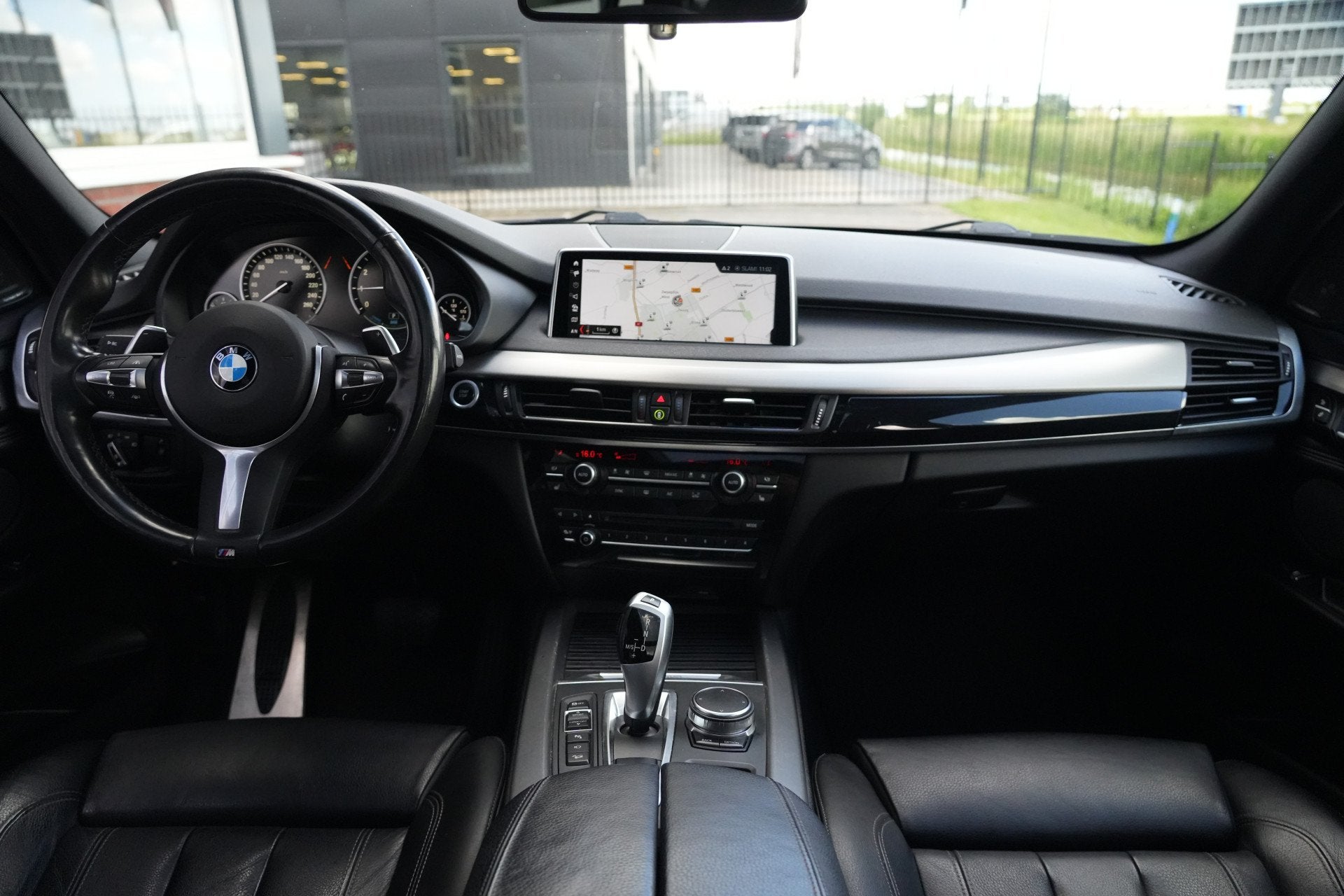 BMW X5 xDrive40e iPerformance M Sport Edition | 313PK | Pano, Auto's, Gebruikt, 4 cilinders, Leder en Stof, Bedrijf