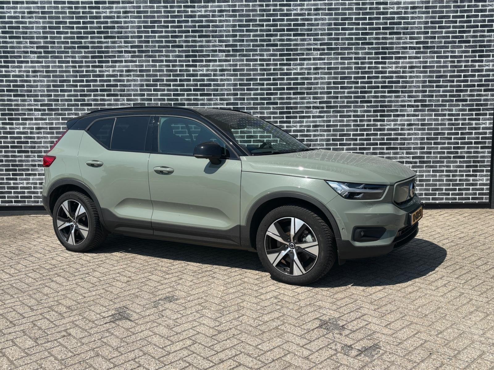 Volvo XC40 Recharge Pro | Trekhaak | Warmtepomp | Panoramada, Auto's, Volvo, 12 maanden, Stof, Gebruikt, 420 min