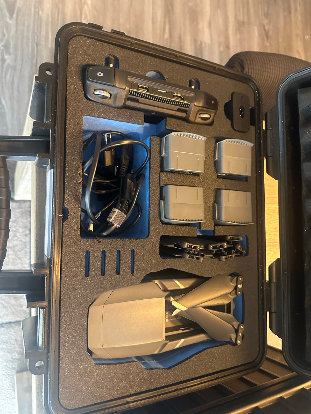 DJI Mavic 2 Pro met FPV bril, 1x gebruikt, zgan!, Ophalen, Cameradrone, 5 tot 10 kilometer, 15 tot 30 minuten