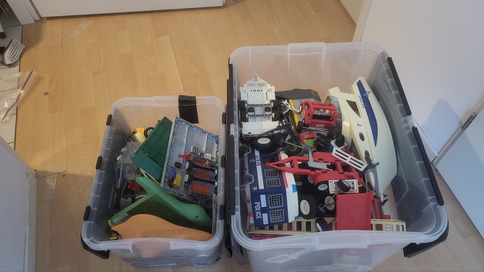 Playmobil onderdelen  2 kratten, Kinderen en Baby's, Speelgoed | Playmobil, Ophalen, Gebruikt