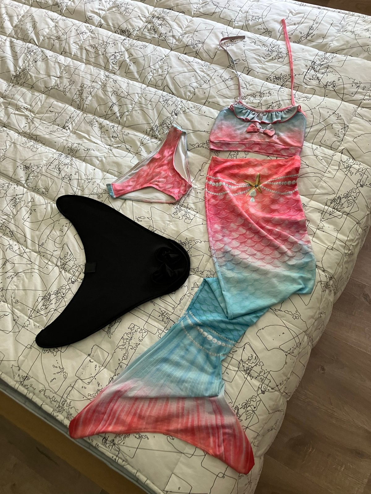 Zeemeerminstaart met bikini en monovin - Maat 8-10, Kinderen en Baby's, Kinderkleding | Kinder-zwemkleding, Ophalen, Gebruikt