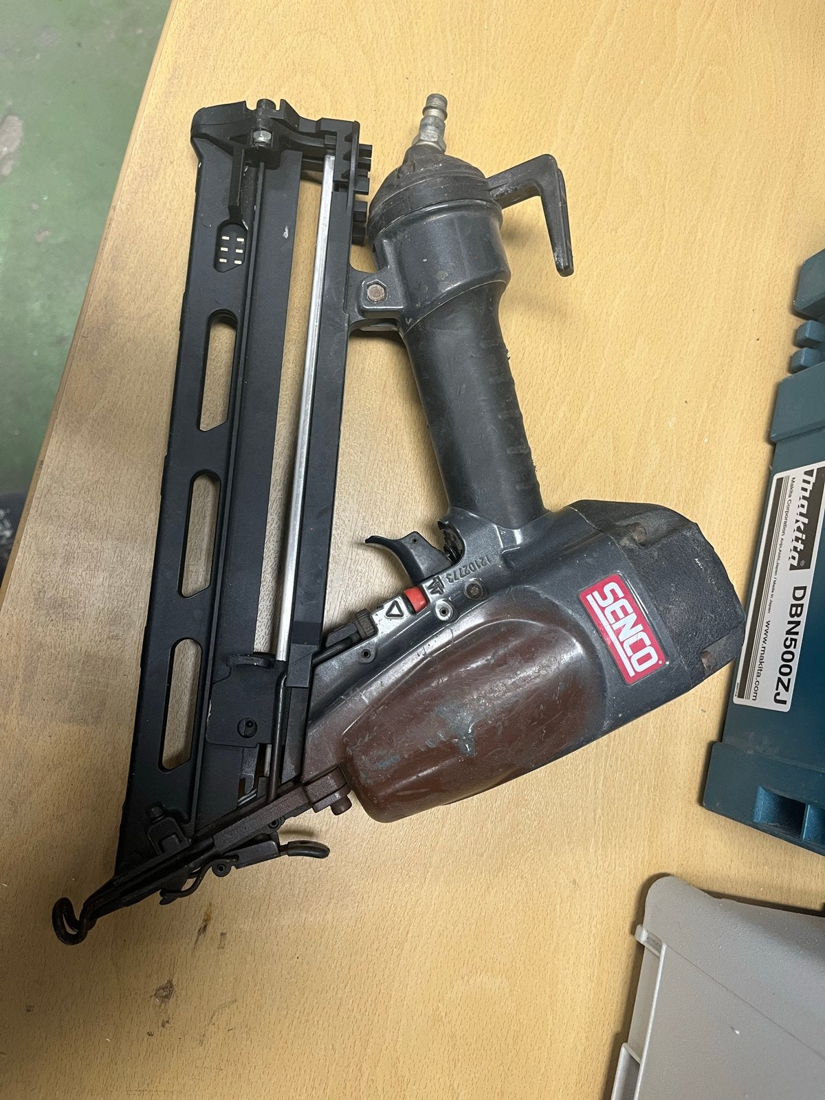 Senco tacker met nagels, Ophalen of Verzenden, Gebruikt, Tacker/nietmachine, Overige merken