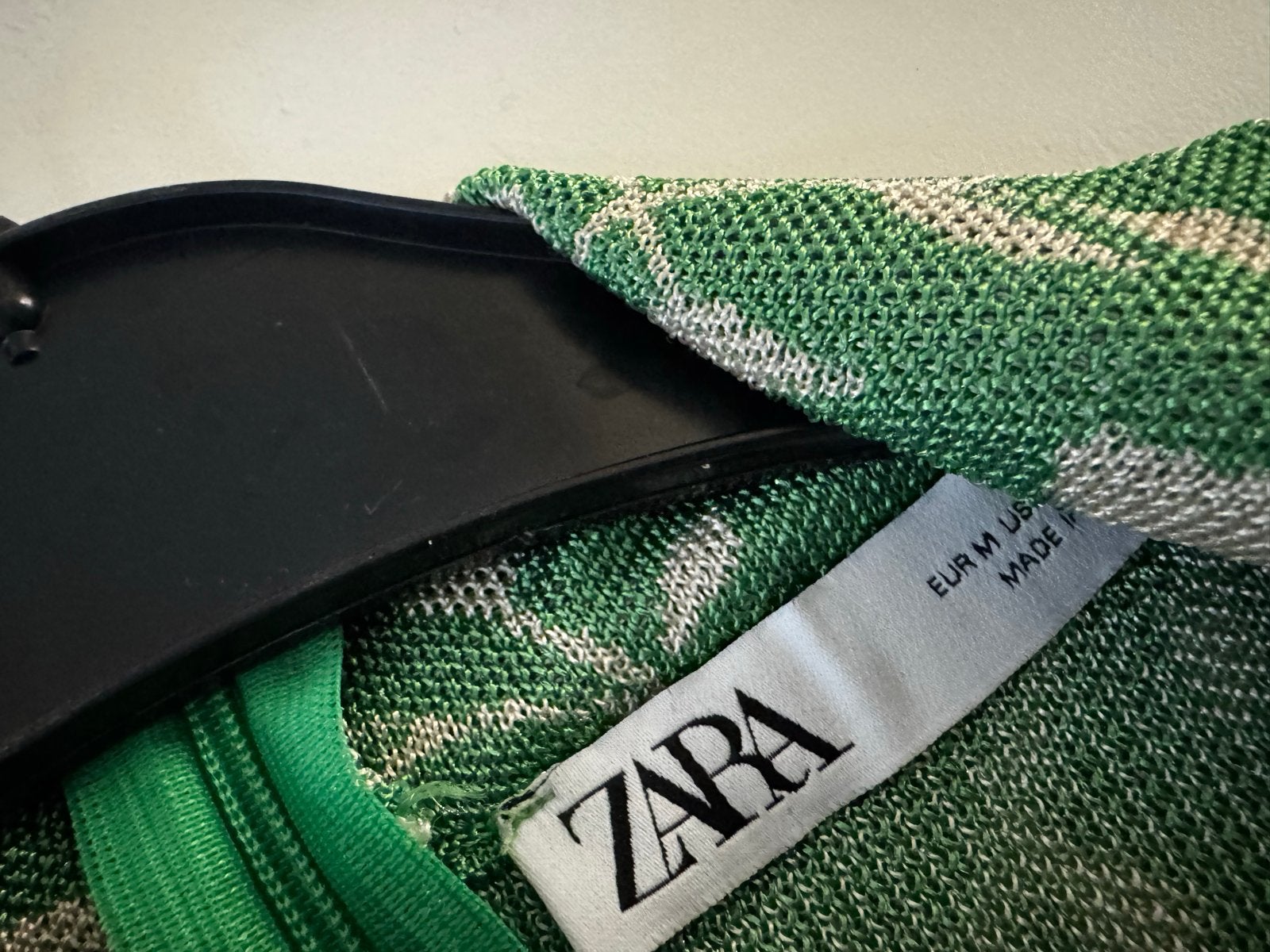 Zara Dames Jurk - Groen met print, maat M, Maat 38/40 (M), Ophalen of Verzenden, Zo goed als nieuw, Knielengte