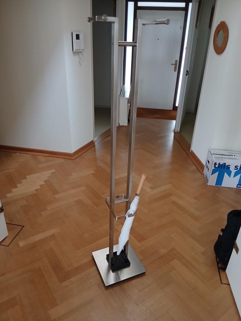 Kapstok metaal. Staand model 1.70m. Geborsteld, Wandkapstok, Ophalen of Verzenden, Zo goed als nieuw, Minder dan 100 cm