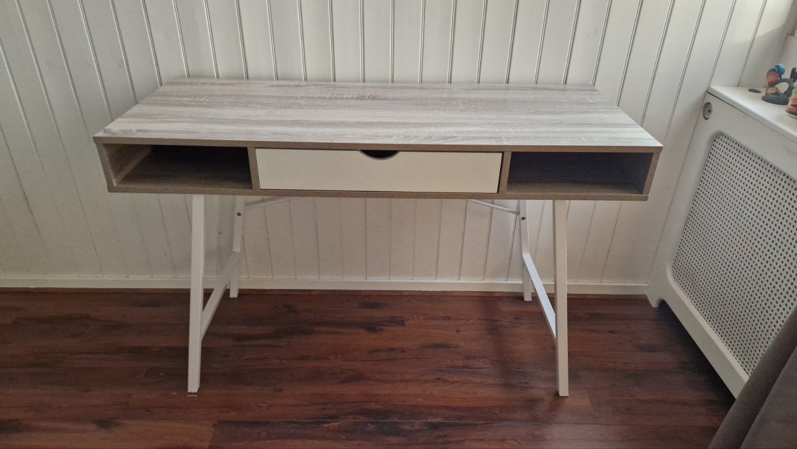 Modern bureau met lade en opbergvakken, Huis en Inrichting, Bureaus, Ophalen, Met lades, Gebruikt, Spaanplaat of MDF