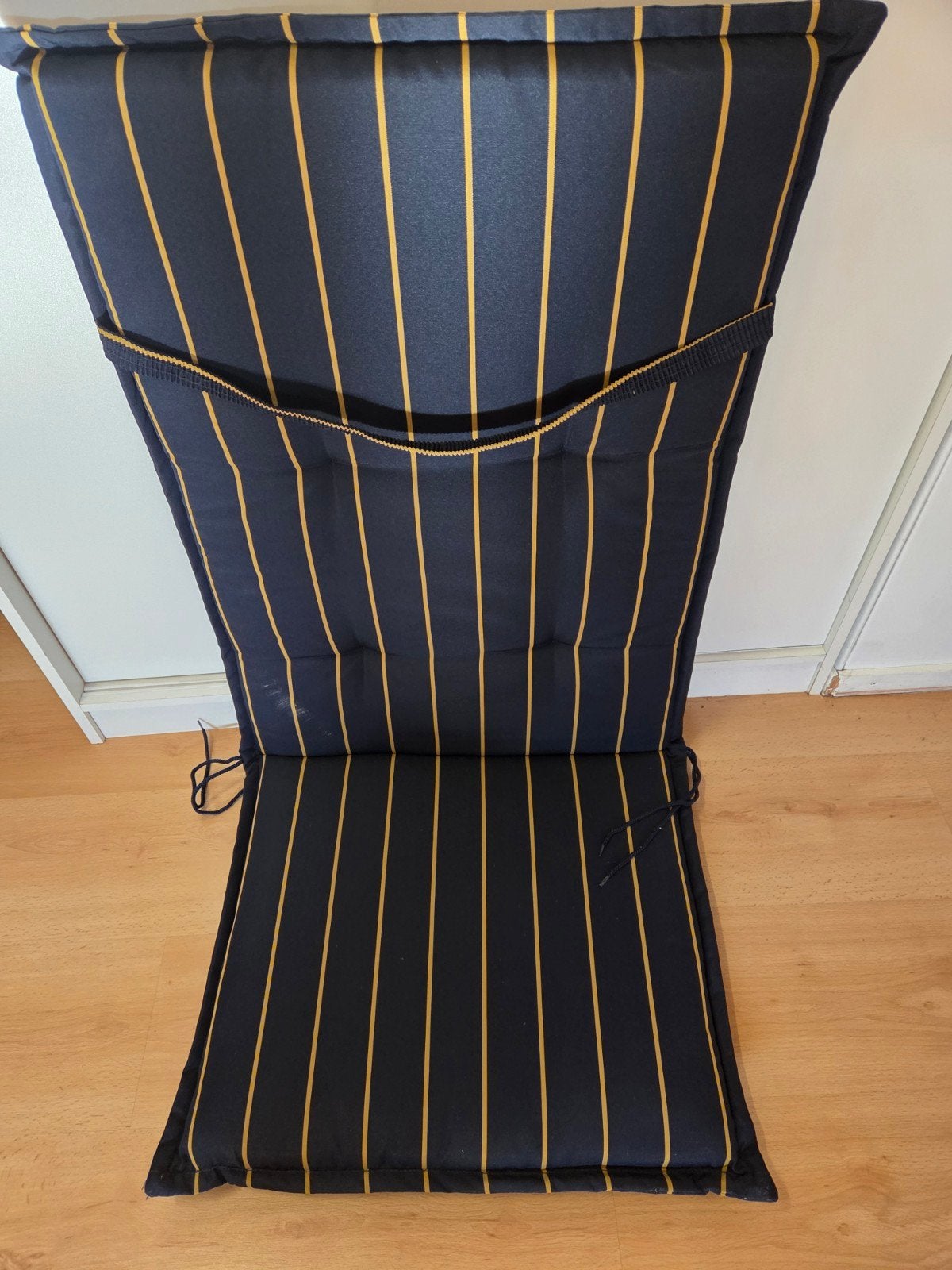 4x Donkerblauwe Stoelkussens met Gele Streep - Hoge Leuning, Huis en Inrichting, Stoelen, Gebruikt, Blauw, Modern, Gestreept, Ophalen of Verzenden