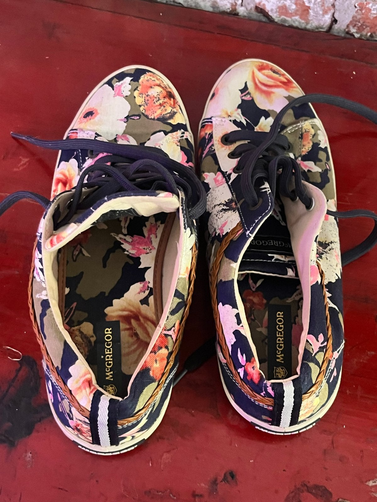 McGregor bloemenprint sneakers, Ophalen of Verzenden, Zo goed als nieuw, Overige kleuren, Sneakers of Gympen