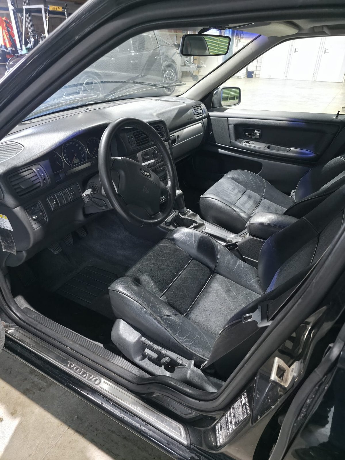 Volvo V70 2.3 R 1997 Zwart, foto 11