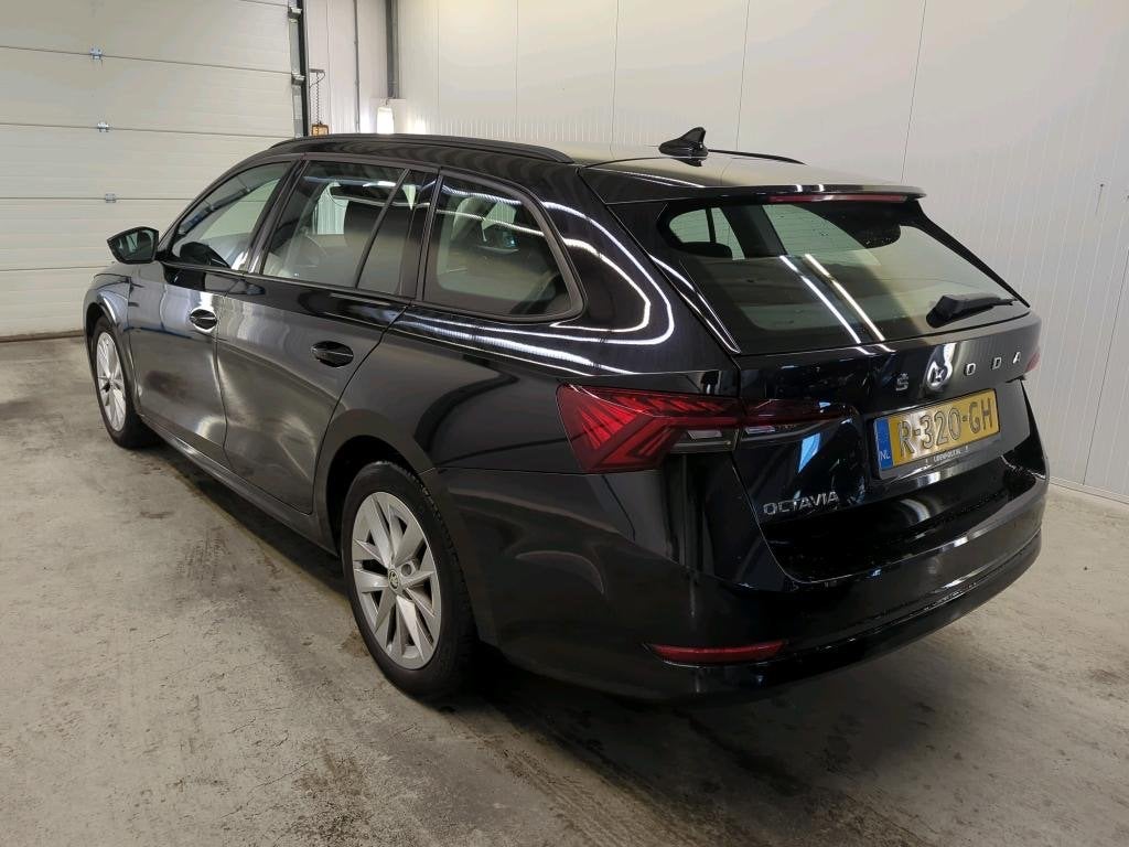 Skoda Octavia Combi 1.0 TSI Business Edition ✅ Carplay / A, Voorwielaandrijving, 12 maanden, Stof, Gebruikt
