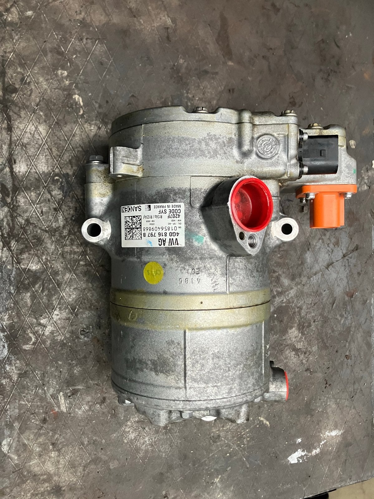 VW audi Airco Pomp 4G0 816 797 B - Gebruikt, Ophalen of Verzenden, Gebruikt, Audi