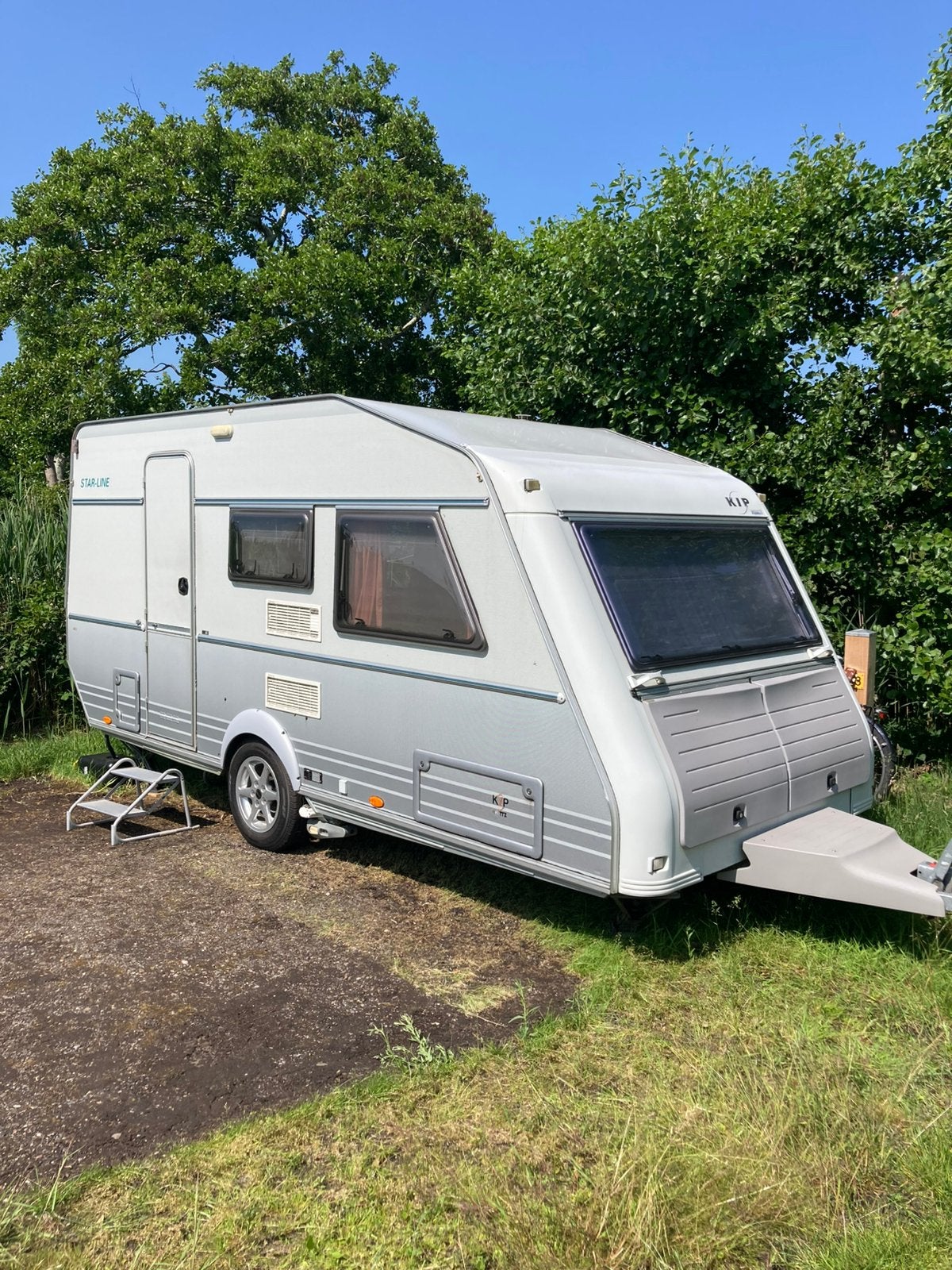 Kip 44 TTZ met mover, Caravans en Kamperen, Vast bed, Kip, Treinzit, 750 - 1000 kg