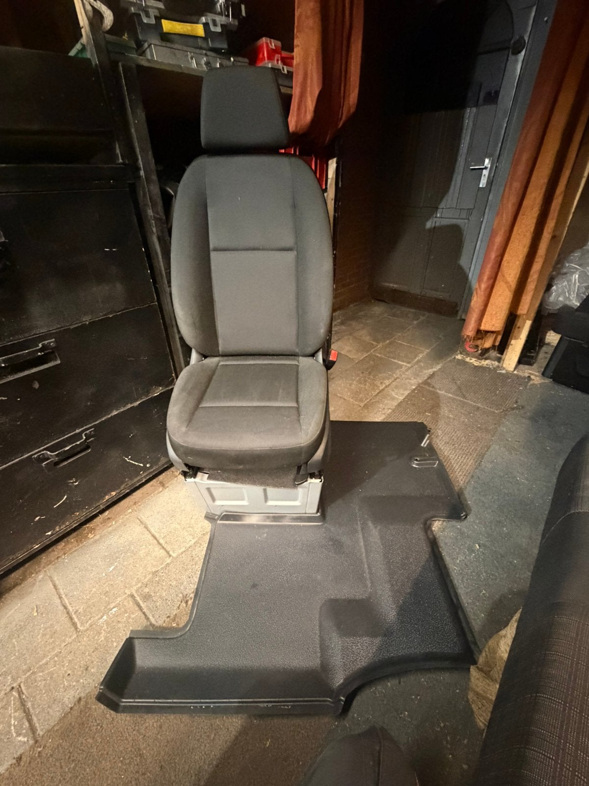 Nette bjrijdersstoel voor mercedes sprinter 907/910 verstelb, Ophalen of Verzenden, Mercedes-Benz