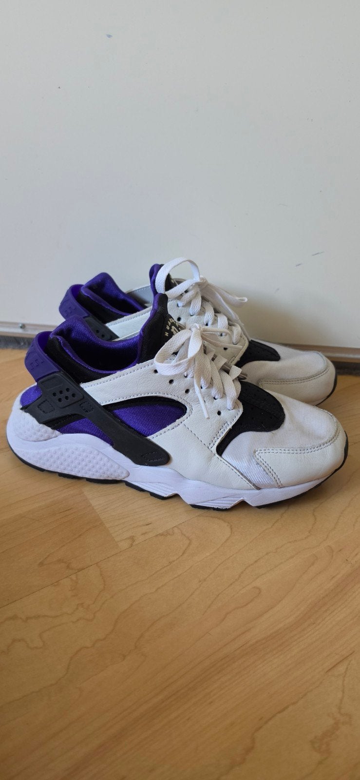 Nike Huarache electric purple maat 38.5, Wit, Nike, Ophalen of Verzenden, Sneakers of Gympen