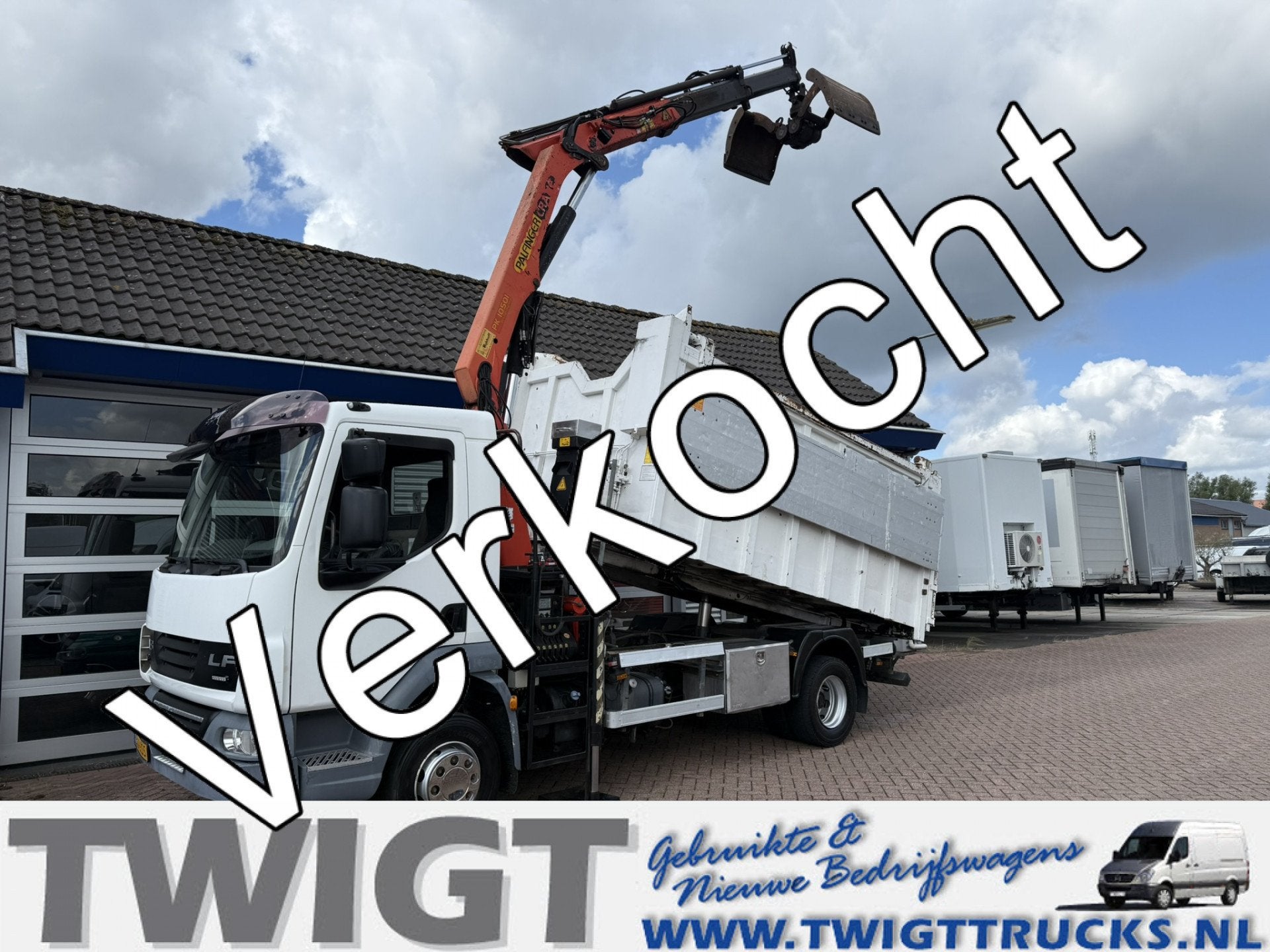 DAF FA LF45G12 Kipper met kraan (bj 2008), Automaat, Euro 5, 160 pk, Wit