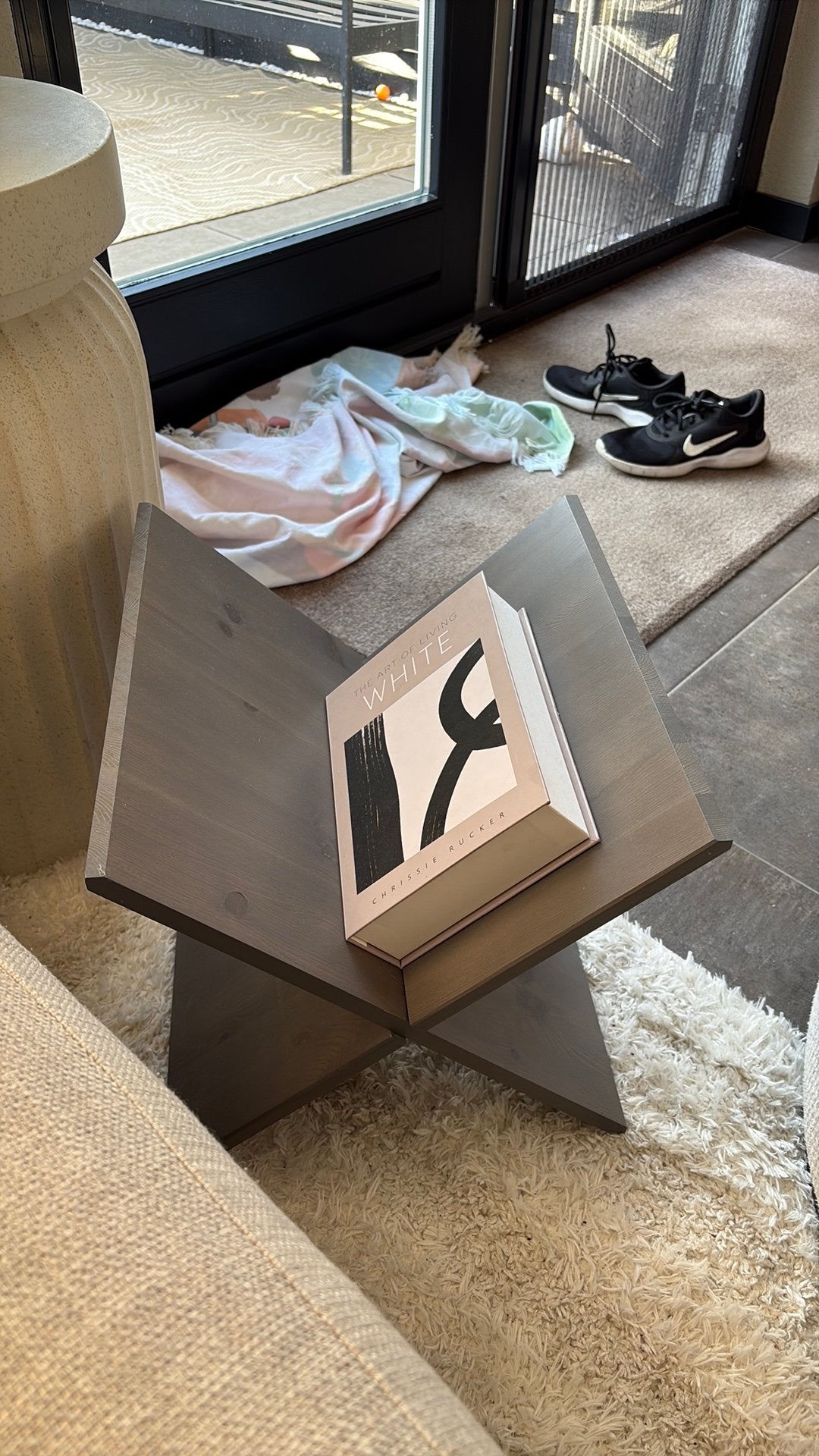 Boekenstandaard, Huis en Inrichting, Ophalen, Zo goed als nieuw
