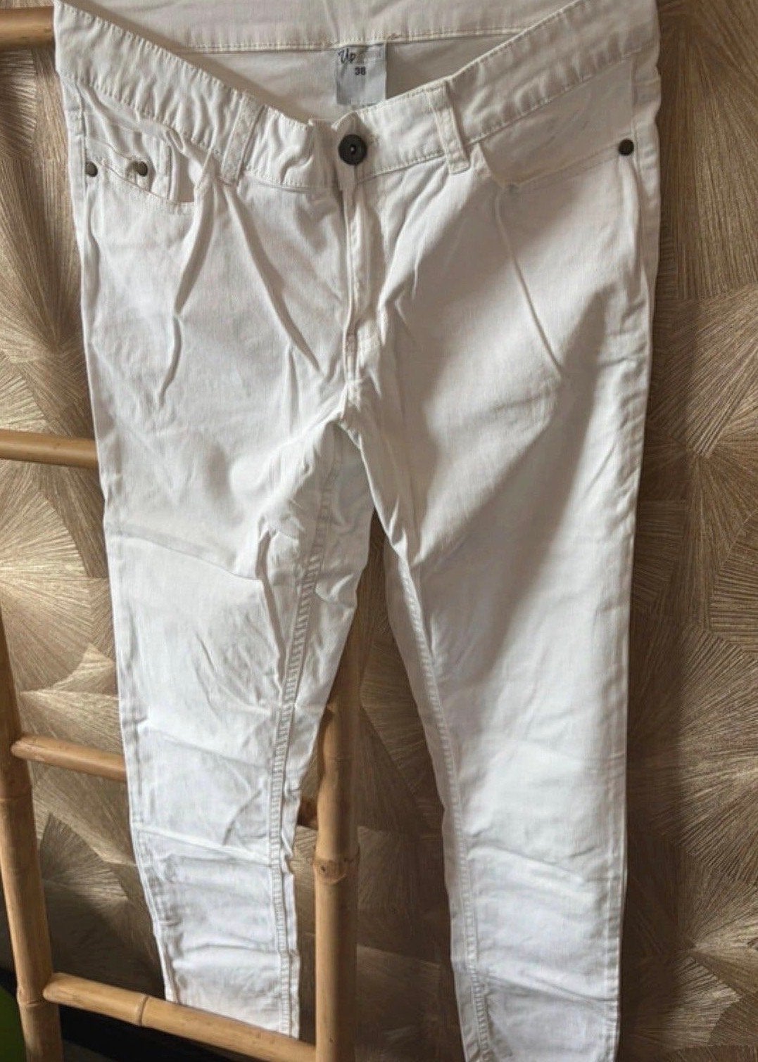 Witte damesbroek Up2Fashion - Maat 38, Maat 38/40 (M), Wit, Ophalen of Verzenden, Zo goed als nieuw