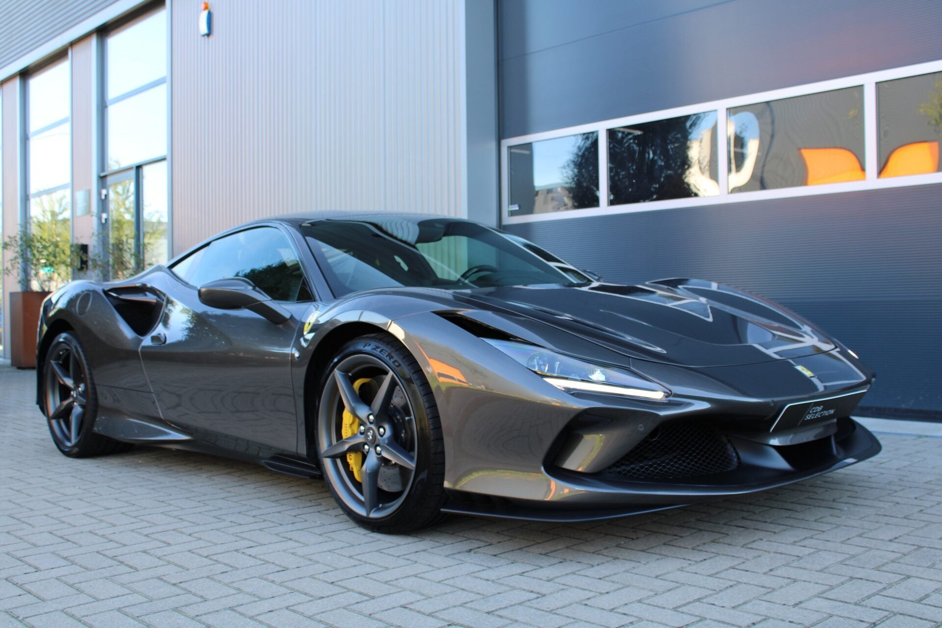 Ferrari F8 Tributo 3.9 V8 HELE | Carbon Interior | Lift | Ca, Auto's, Automaat, Gebruikt, 1505 kg, Bedrijf