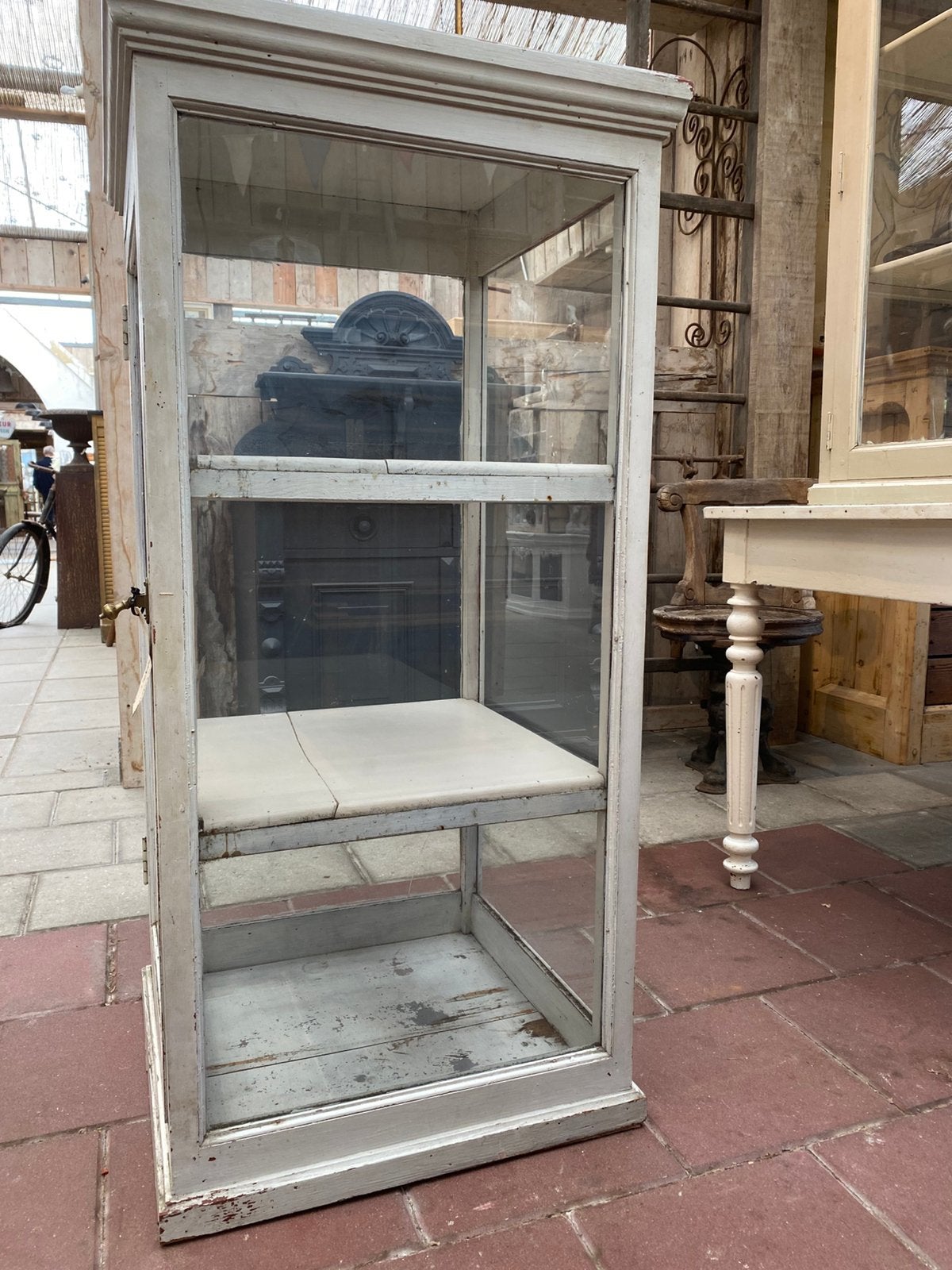 Brocante Franse vitrine toonbankvitrine balievitrine, Ophalen, Gebruikt, 100 tot 150 cm, 50 tot 100 cm