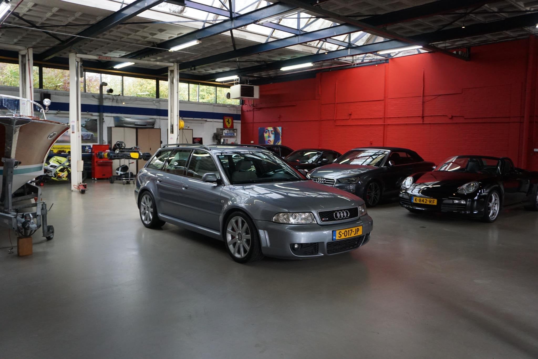 Foto 14 van Audi RS4 Avant 2.7 V6 quattro
