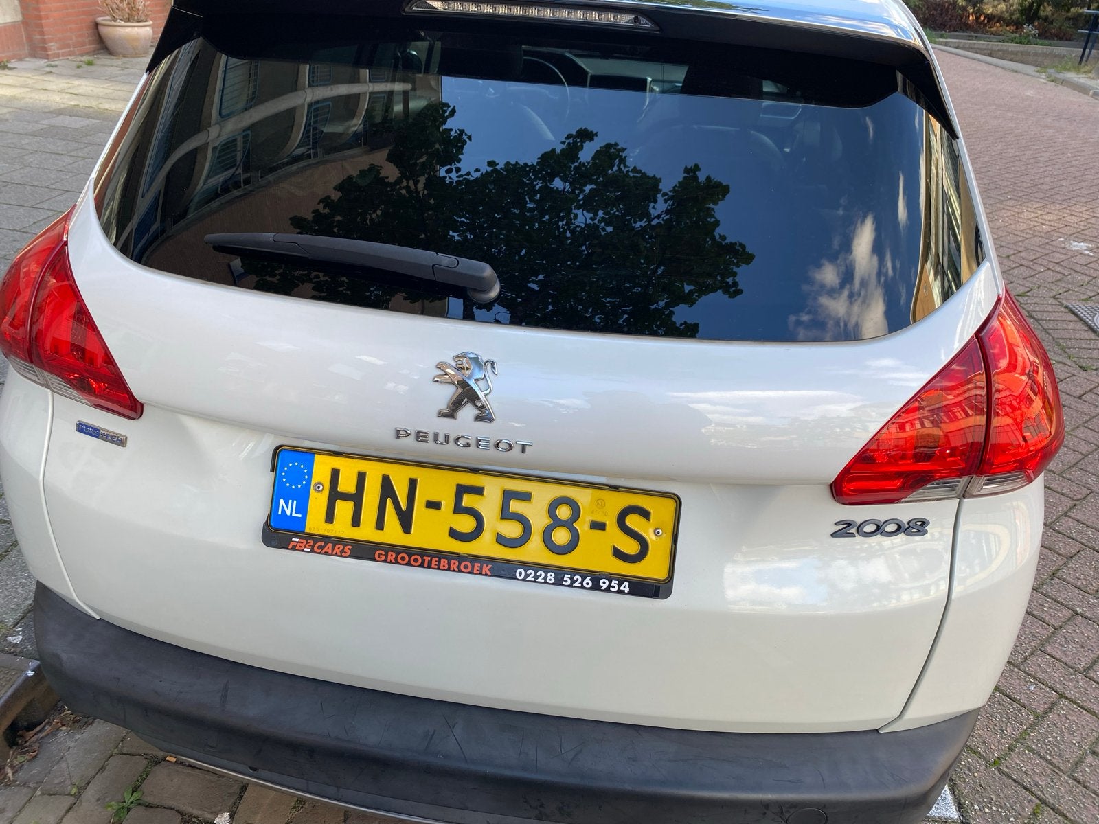 Peugeot 2008 1.2 VTI 81KW Eat6 2015 Wit, 1199 cc, Origineel Nederlands, Particulier, 3 cilinders