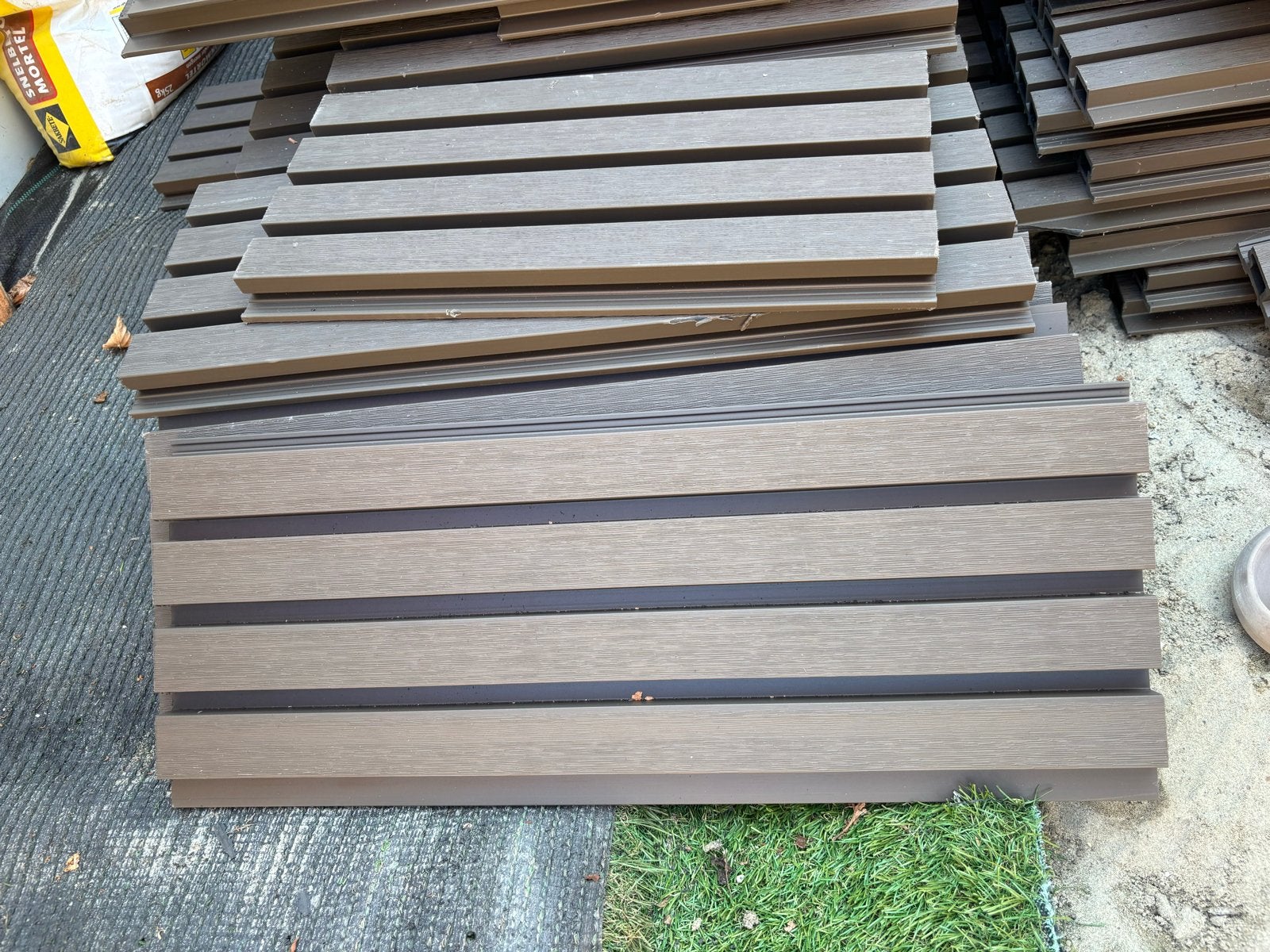 Snijverlies kunststof WPC panelen walnoot, Ophalen, Gebruikt, Kunststof