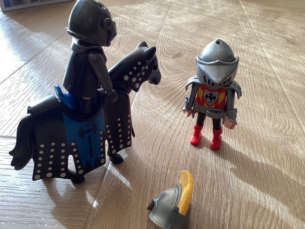 Playmobil Ridders met 1 paard en extra hoofddeksel, Losse onderdelen, Nieuw, Ophalen of Verzenden, Knights
