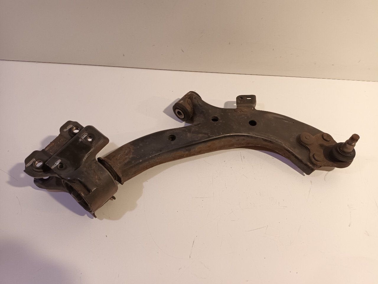 Draagarm rechts voor Honda CR-V, Onderdelen@venauto.nl, Gebruikt, Ettenseweg 76, 4706 PB Roosendaal, The Netherlands, Herkomst onderdeel bekend