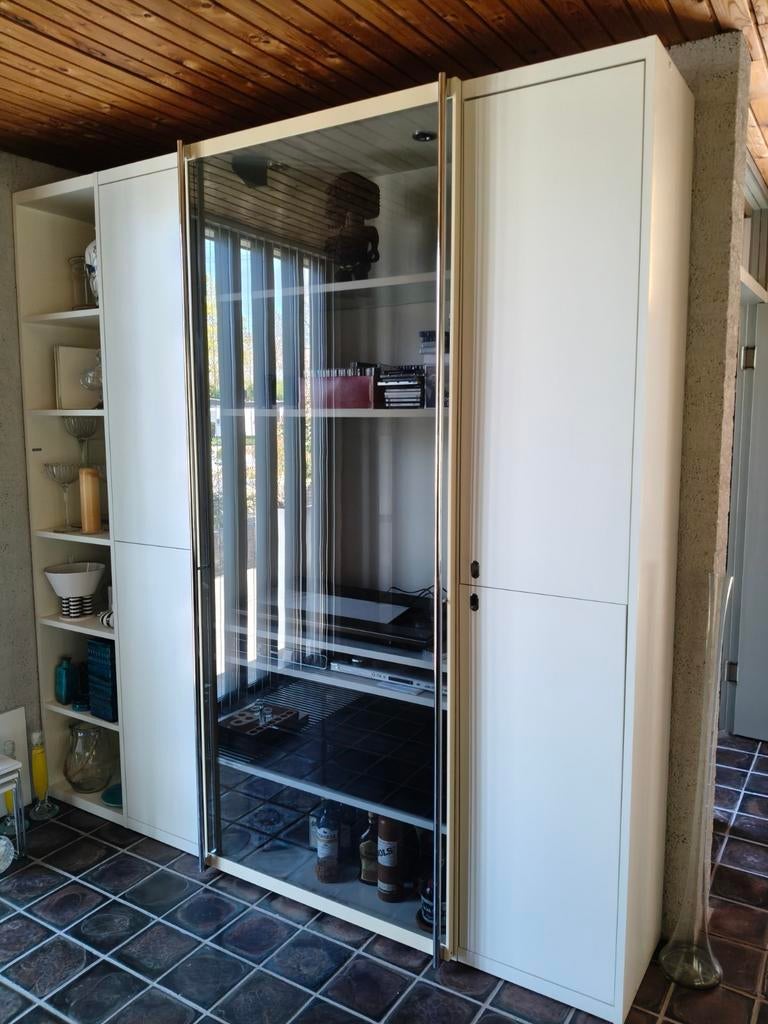 Interlübke witte kast met glazen schuif deur Vintage Modern, Huis en Inrichting, Modern en functioneel, Ophalen of Verzenden, 200 cm of meer