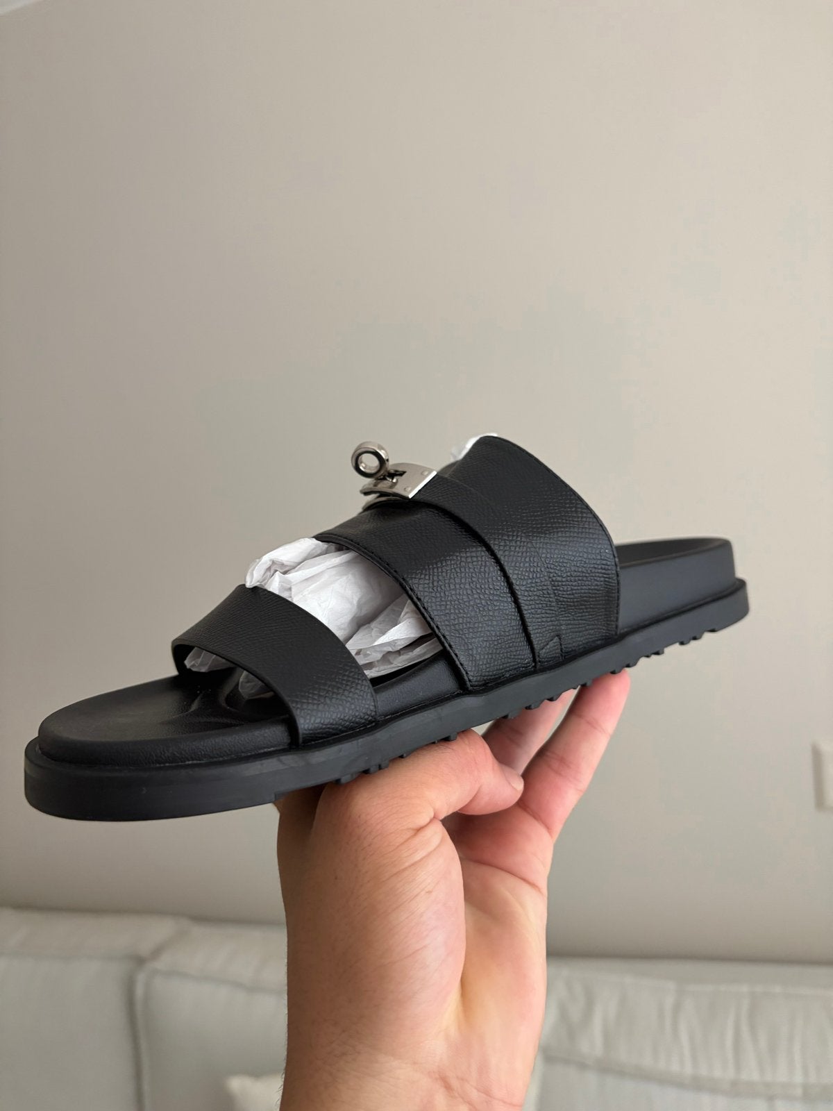 Hermes slippers maat 43 (valt als 41-42), Ophalen, Nieuw, Zwart, Slippers
