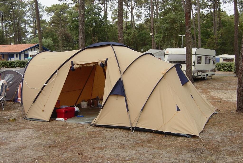 Eurotrail Memphis 5 persoons tent, Caravans en Kamperen, Tenten, Ophalen, Gebruikt, Tot en met 5