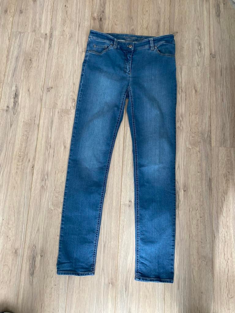 Jeans Gerry Weber maat 40, Kleding | Dames, Spijkerbroeken en Jeans, Ophalen of Verzenden, Zo goed als nieuw, Blauw, W30 - W32 (confectie 38/40)